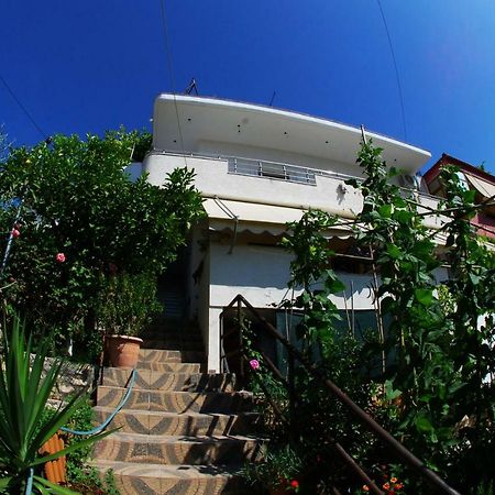 Rafail'S Apartment Saranda Dış mekan fotoğraf