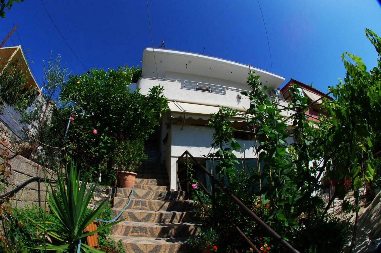 Rafail'S Apartment Saranda Dış mekan fotoğraf